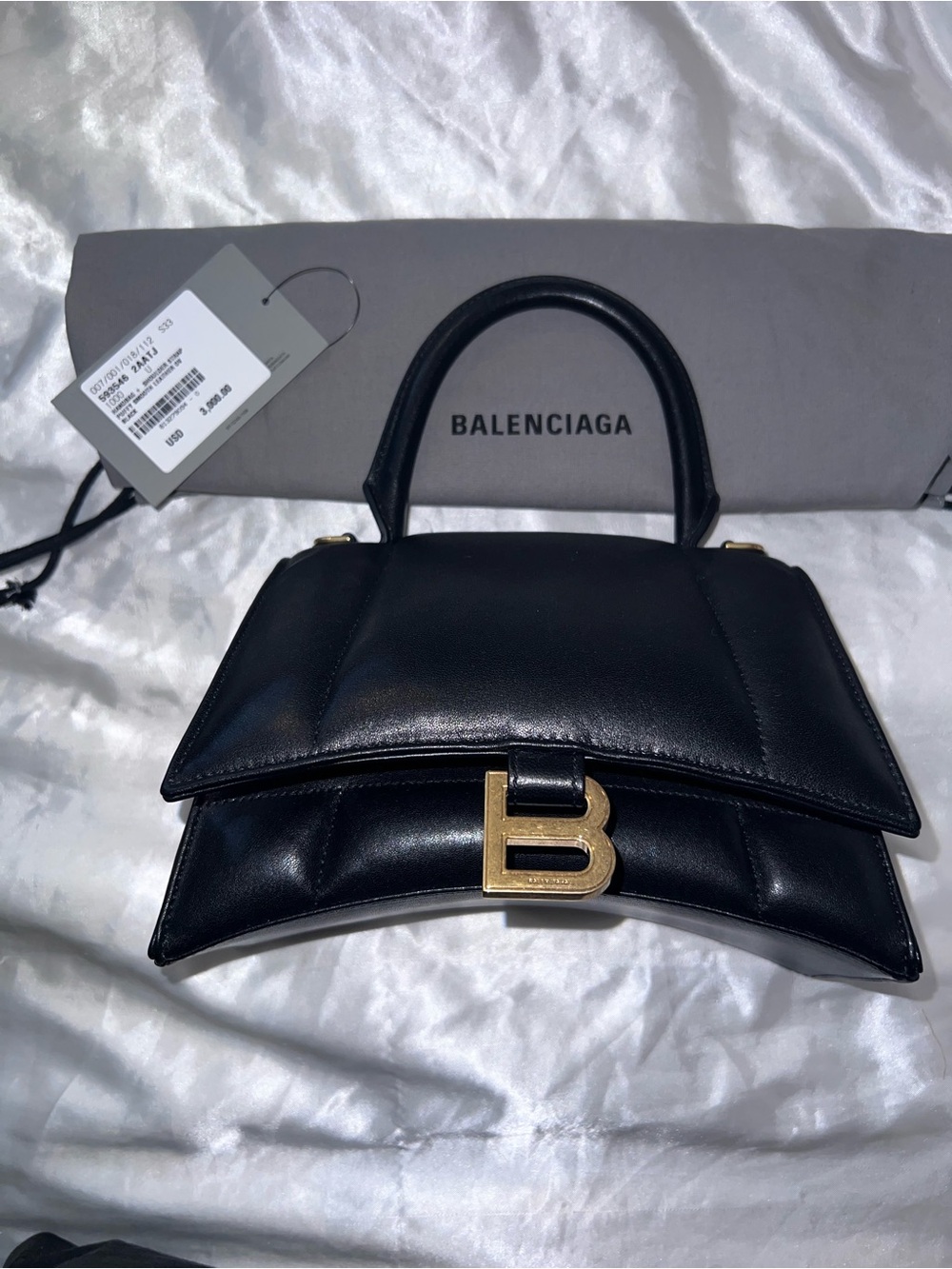 💝 NWT Balenciaga Black Puffy Leather Hourglass bag